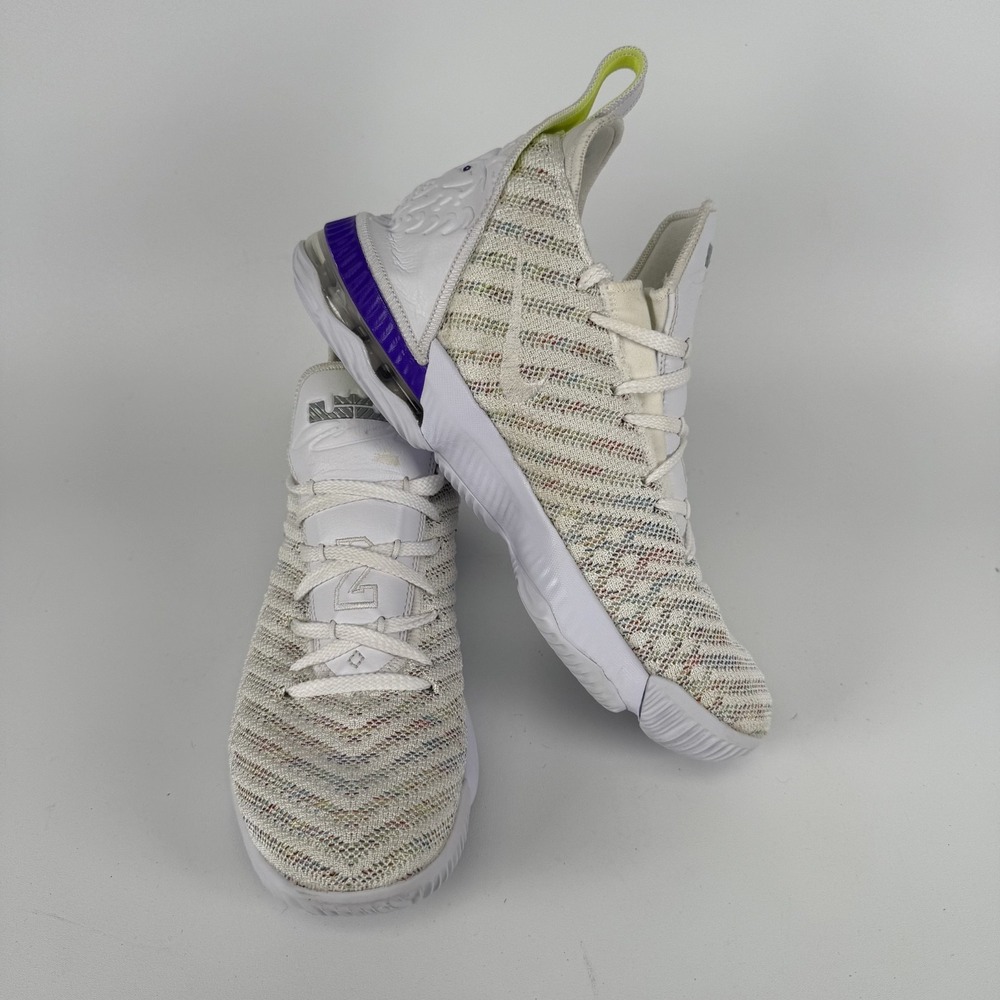 Nike Air 16 Buzz Lightyear Toy Story AQ2465-102 6.5Y Lebron 23 King James Women8